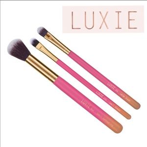 Luxie 3 piece Brush set